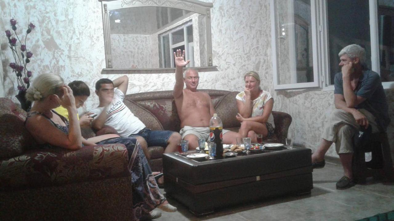 Guesthouse Gia Kobuleti Exteriör bild